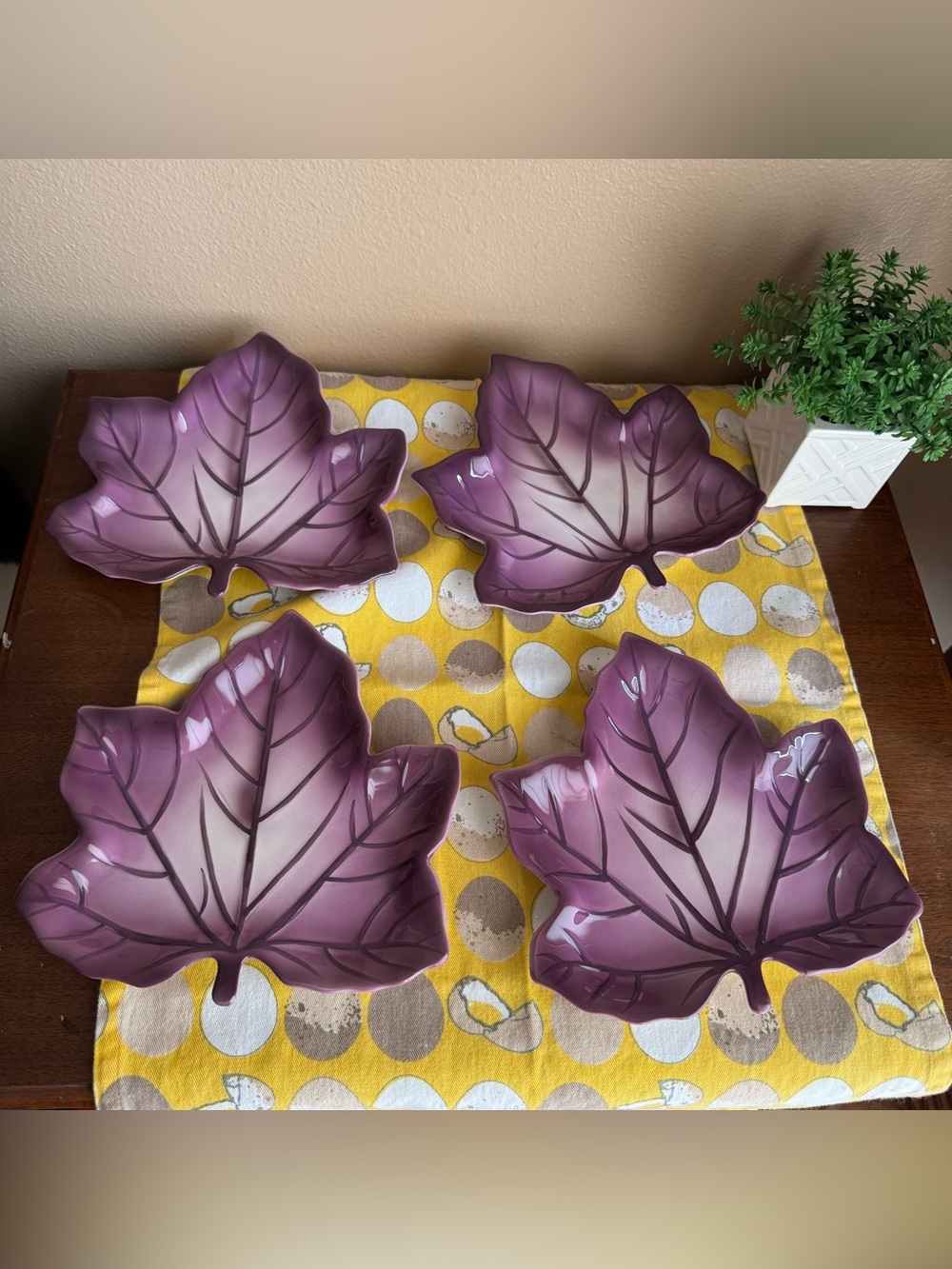 Avon purple maple leaf small Dessert plates set of 4